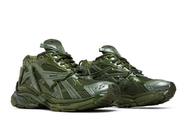 balenciaga-runner-sneaker-dark-green-677403-w3rb1-3031_07