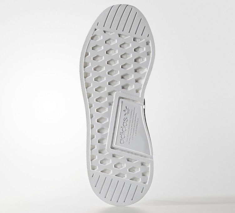 Кроссовки White Mountaineering x adidas NMD_R2 Primeknit 'Core Black'