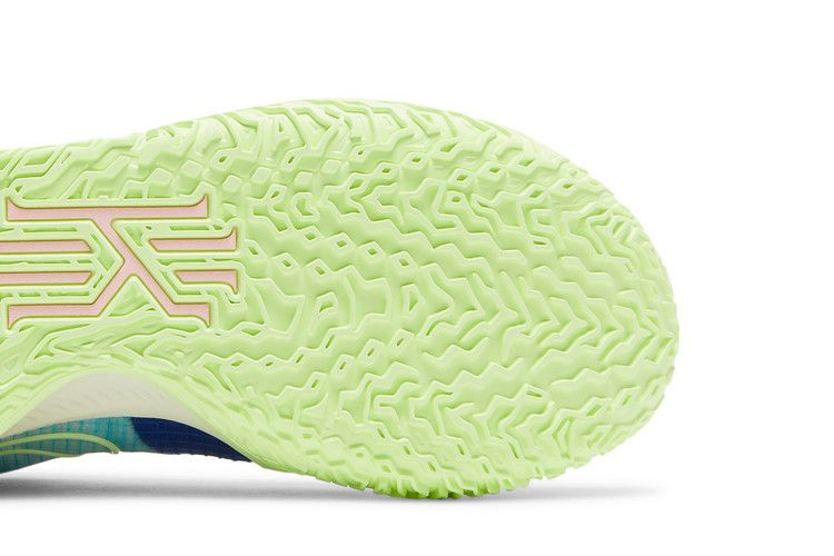 kyrie-low-4-ep-keep-sue-fresh-racer-blue-cz0105-401_04
