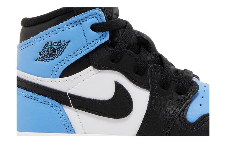 air-jordan-1-retro-high-og-td-unc-toe-fd1413-400_01