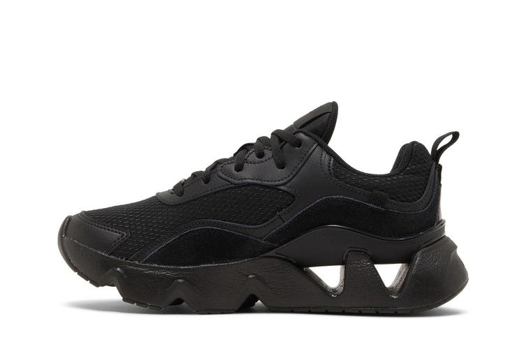 wmns-ryz-365-2-triple-black-cu4874-002_02