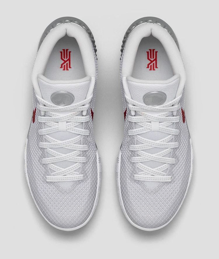 kyrie-1-opening-night-812559-160_02