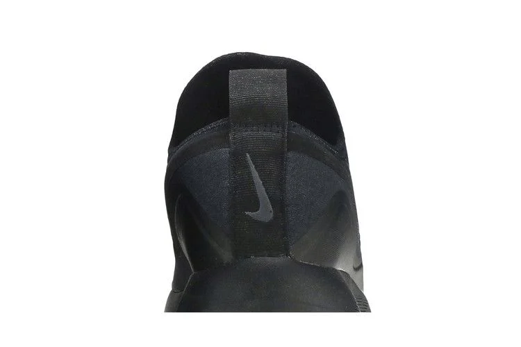 Krossovki-Nike-Lunarcharge-Essential-Triple-Black-6