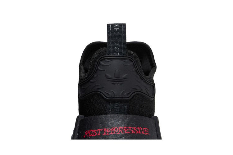 Кроссовки Star Wars x Nanzuka x adidas NMD_R1 'Darth Vader'