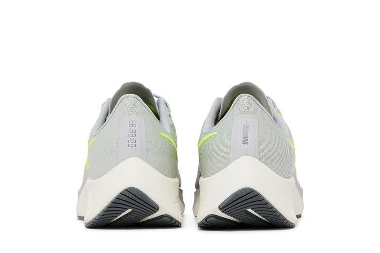 air-zoom-pegasus-37-grey-fog-volt-bq9646-003_05