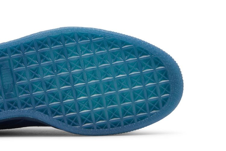 suede-classic-jr-mono-gold-elektro-blue-381470-02_04