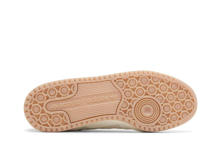 wmns-forum-low-white-black-gum-ig3967_03