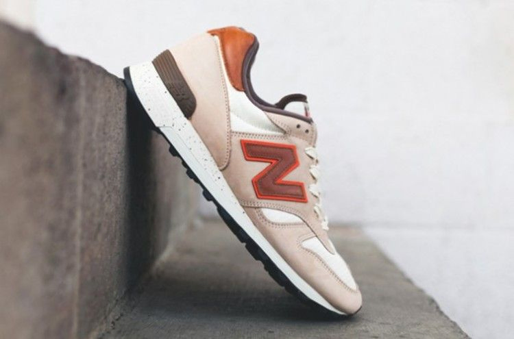Кроссовки New Balance 1300 'White Sand Red'