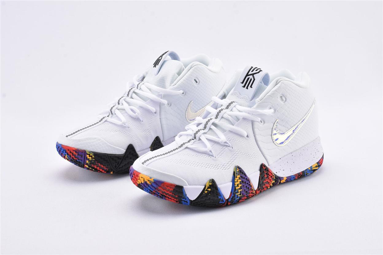 Кроссовки Nike Kyrie 4 NCAA