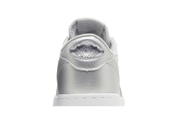 air-jordan-1-retro-low-og-gs-metallic-silver-cz0858-002_06