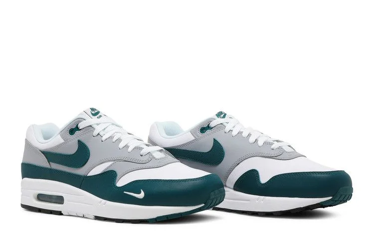 Krossovki-Nike-Air-Max-1-LV8-Dark-Teal-Green-7