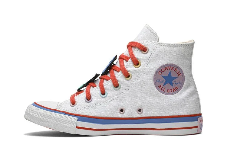 Krossovki-Millie-Bobby-Brown-x-Converse-Wmns-Chuck-Taylor-All-Star-Hi-Marina-2
