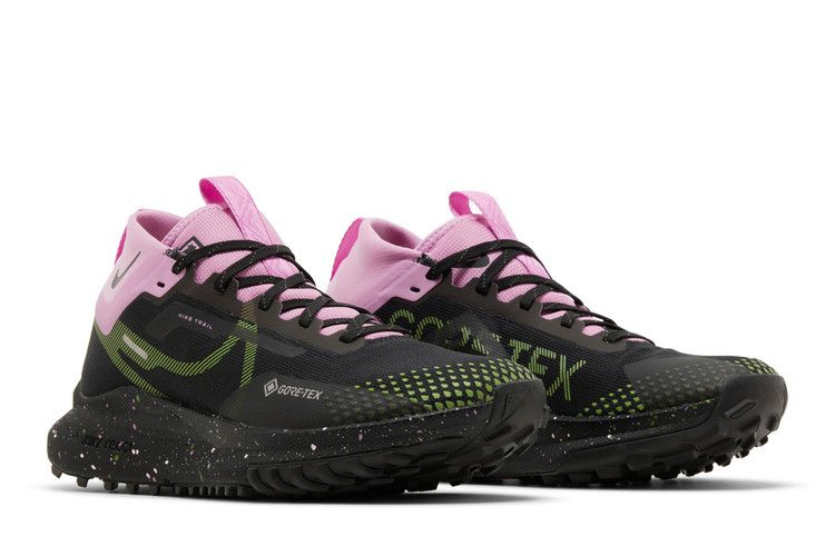 wmns-react-pegasus-trail-4-gore-tex-black-pink-chlorophyll-fn7102-010_07