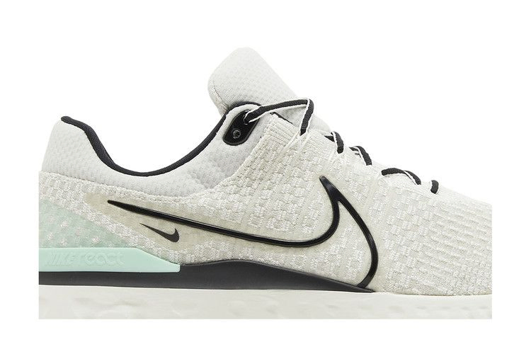 react-infinity-run-flyknit-3-phantom-black-mint-dh5392-004_01