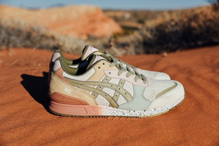 Кроссовки ASICS Bodega x Gel Classic 'On The Road'