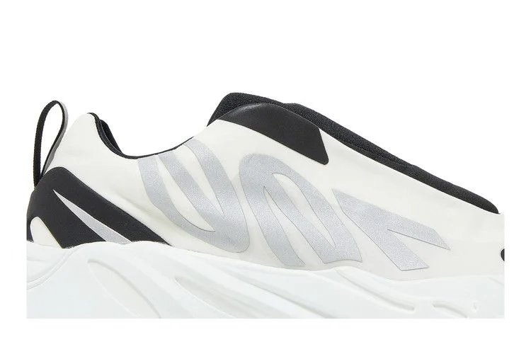 Кроссовки adidas Men's Yeezy Boost 700 MNVN Laceless 'Analog'
