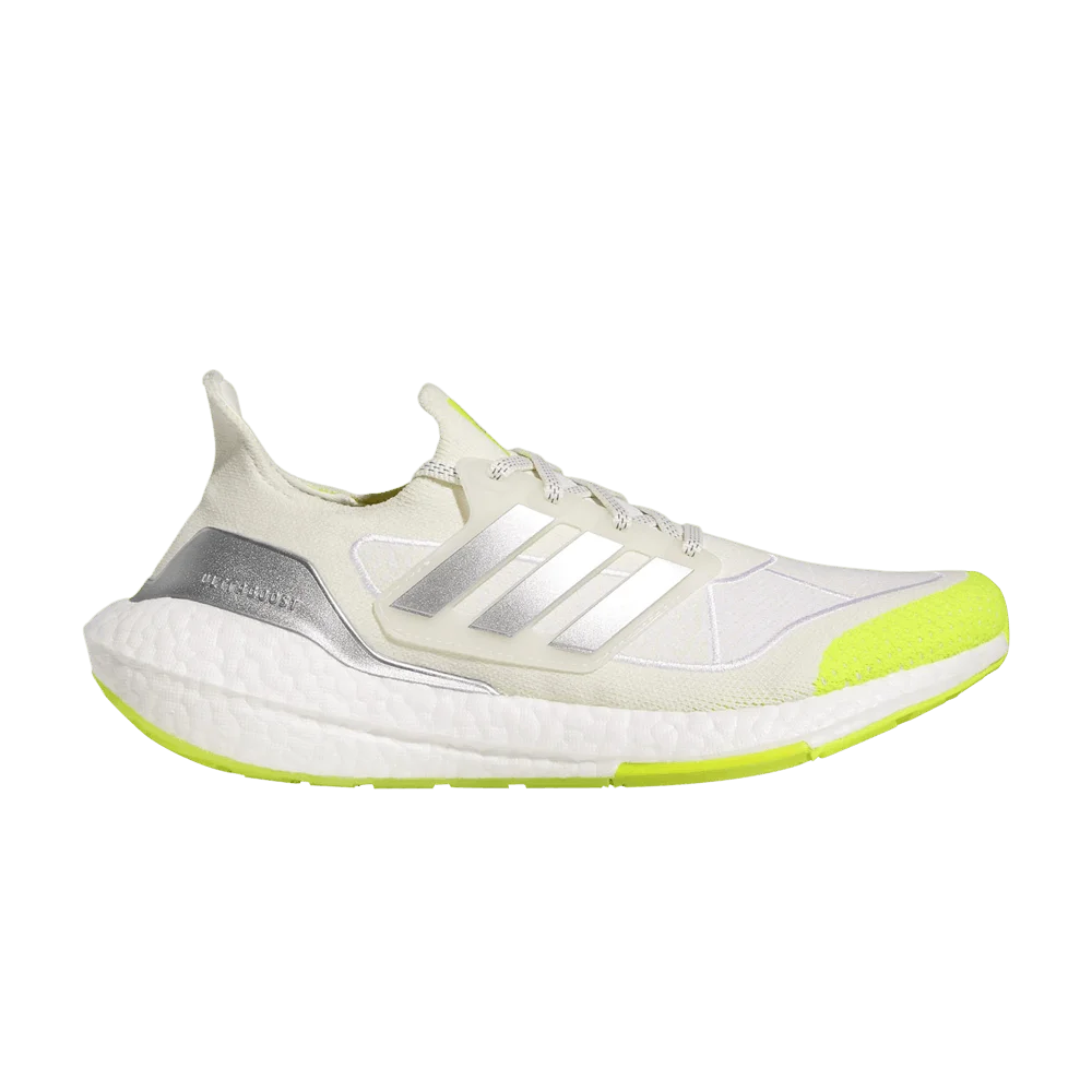 Krossovki-Ivy-Park-x-adidas-UltraBoost-22-IVYTOPIA