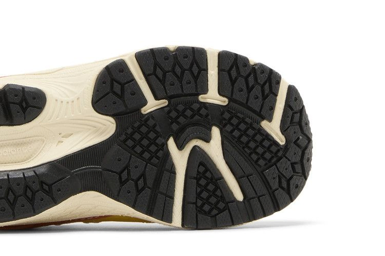 Кроссовки New Balance 2002R Toddler 'Ginger Lemon'