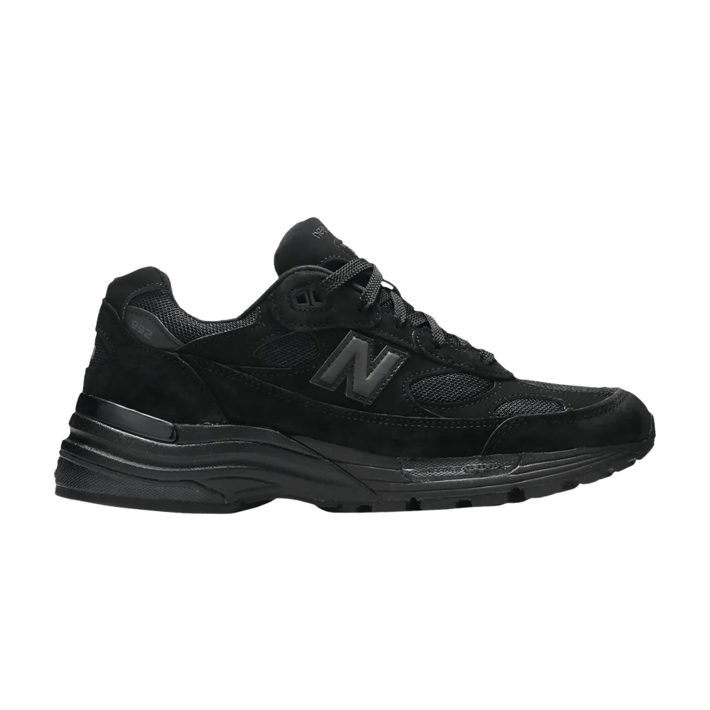 Krossovki-New-Balance-992-Made-in-USA-Triple-Black-Factory-Second