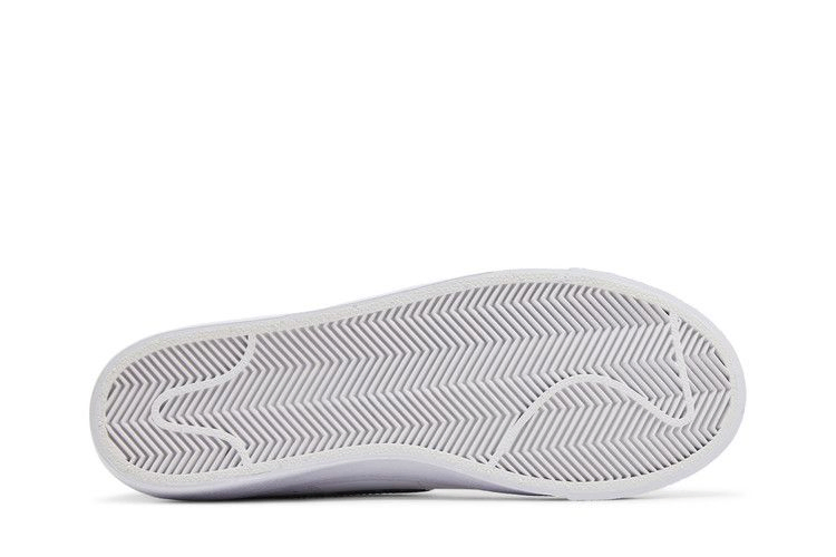blazer-mid-77-gs-white-black-volt-da4086-109_03