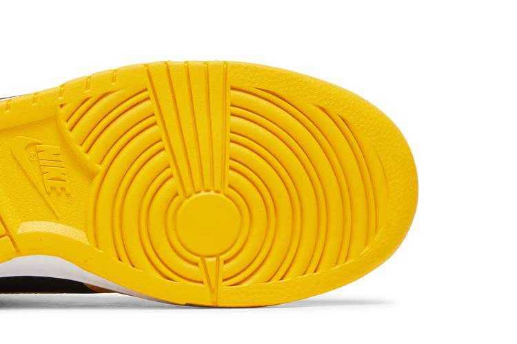 wmns-dunk-high-satin-goldenrod-fn4216-001_04
