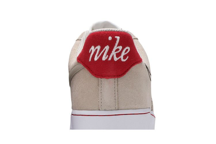 Кроссовки Nike Air Force 1 '07 LV8 'First Use'