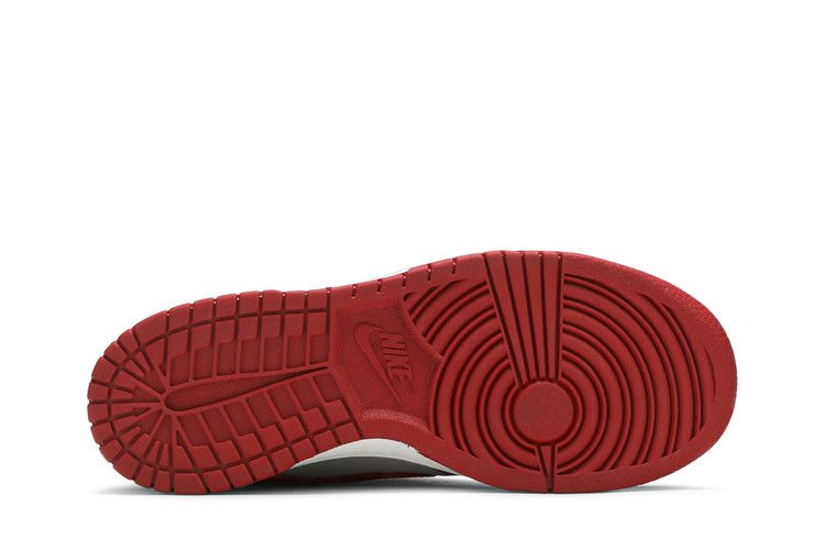 dunk-low-gs-unlv-cw1590-002_03