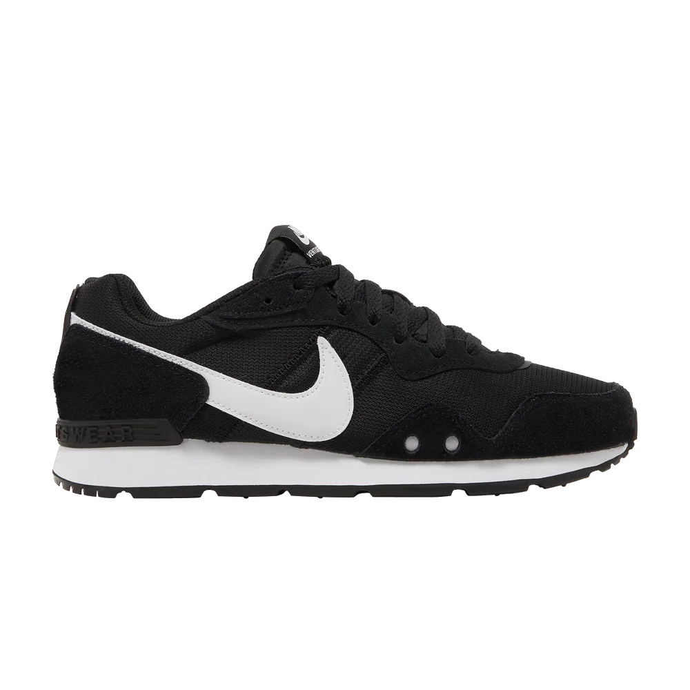Кроссовки Nike Wmns Venture Runner 'Black White'