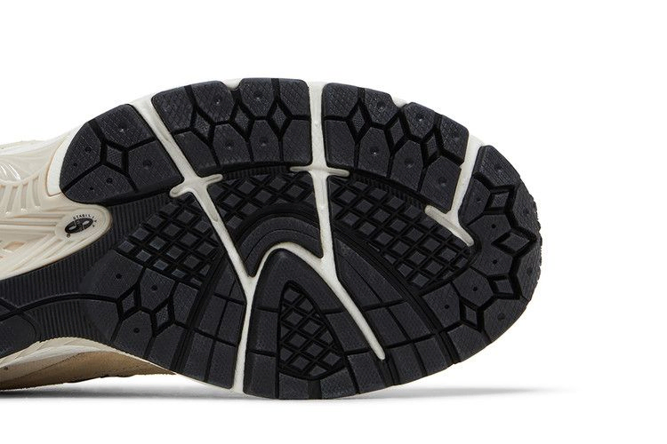 Кроссовки New Balance 2002R 'Sandstone Magnet'