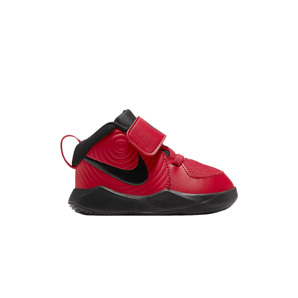Кроссовки Nike Team Hustle D9 TD 'University Red'