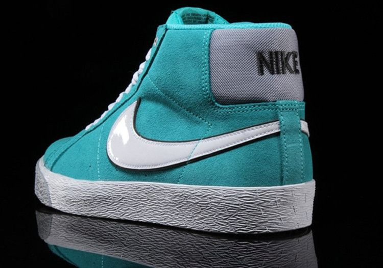 blazer-sb-premium-se-qs-819861-310_02