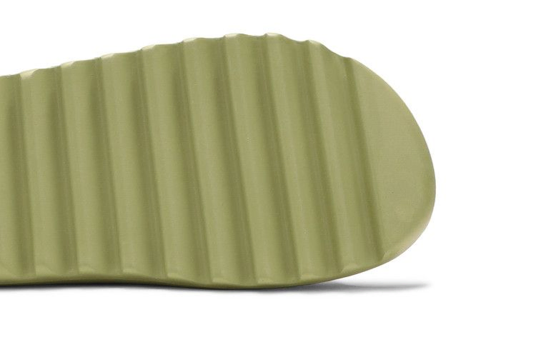 Кроссовки adidas Yeezy Slides 'Resin' 2021