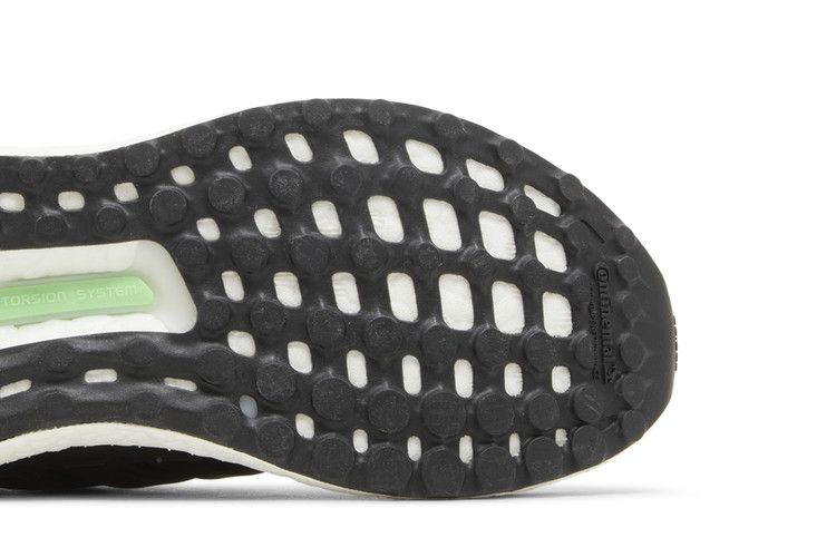 ultraboost-1-0-j-double-black-hq4218_04