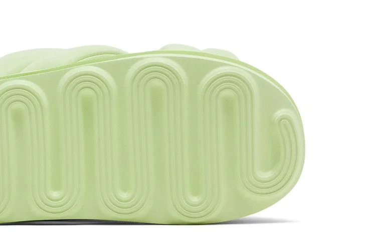 Nike Wmns Air Max Isla Sandal 'Barely Volt'