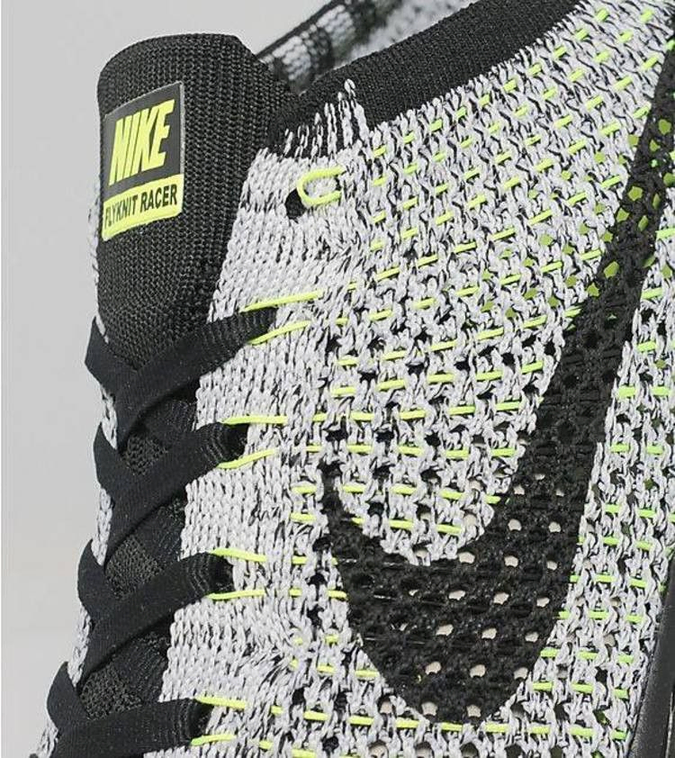 flyknit-racer-526628-007_04