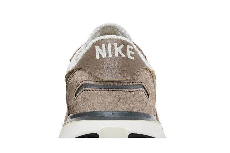 Кроссовки Nike Wmns Phoenix Waffle 'Mink Brown'