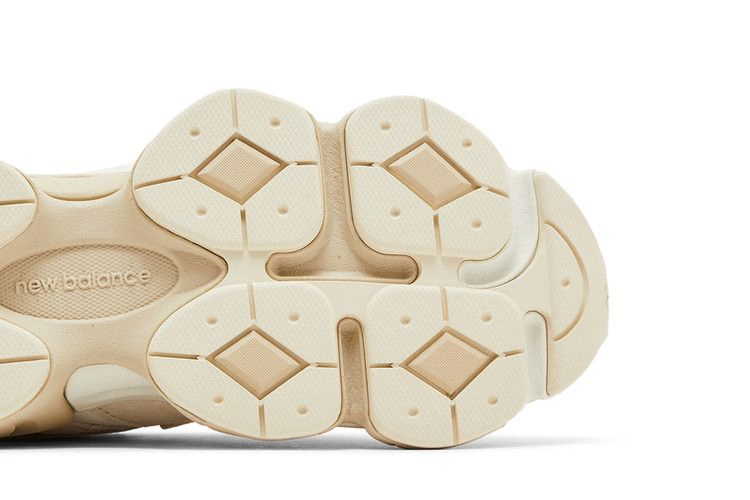 Кроссовки New Balance 9060 'Beige White'