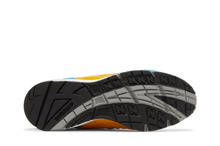 sneakersnstuff-x-wmns-991-made-in-england-blue-yellow-w991ef_03