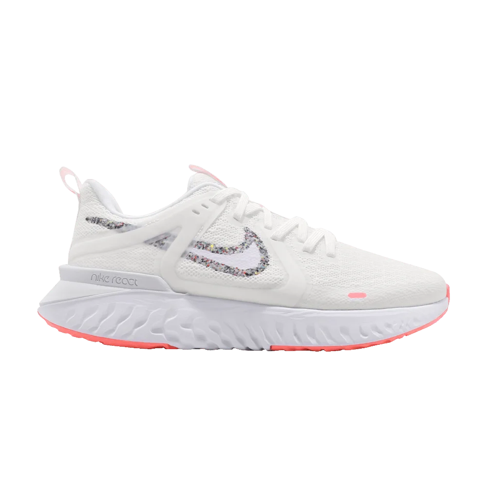 Krossovki-Nike-Wmns-Legend-React-2-Lava-Glow