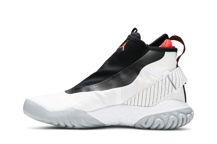 Кроссовки Air Jordan Proto React Z 'Bright Crimson'