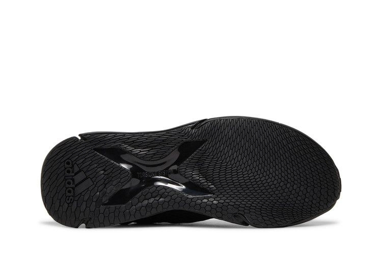 edge-xt-triple-black-eg9704_03