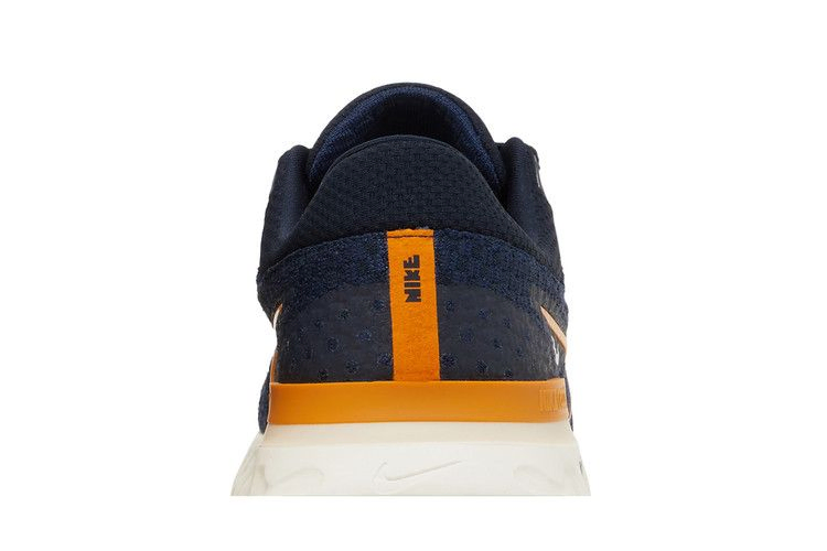 Кроссовки Nike React Infinity Run Flyknit 3 Premium 'Dark Obsidian'