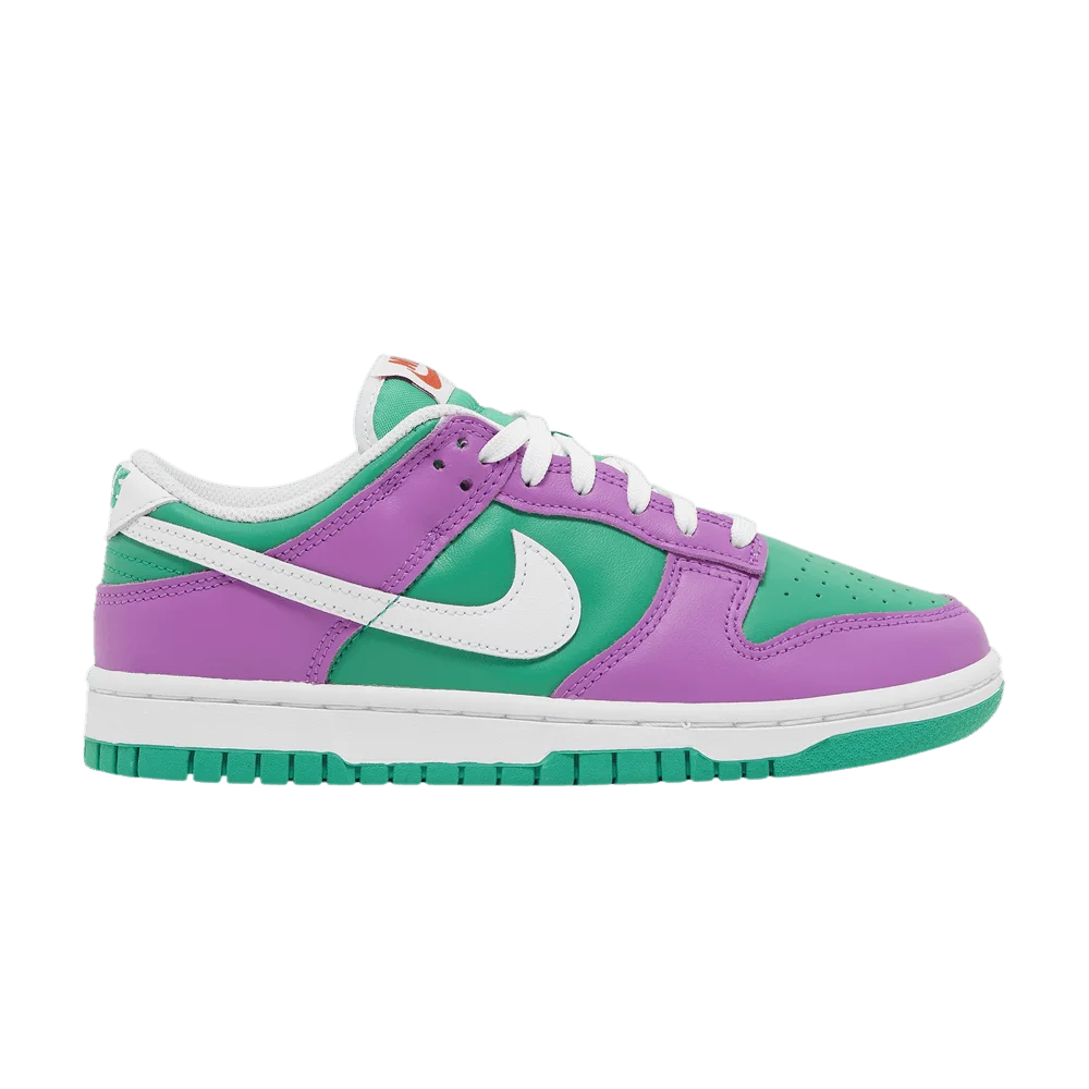 Krossovki-Nike-Wmns-Dunk-Low-Reverse-Joker