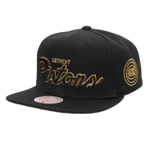 Mitchell-Ness-BHM-Script-Snapback-HWC-Detroit-Pistons-Hat-300x300