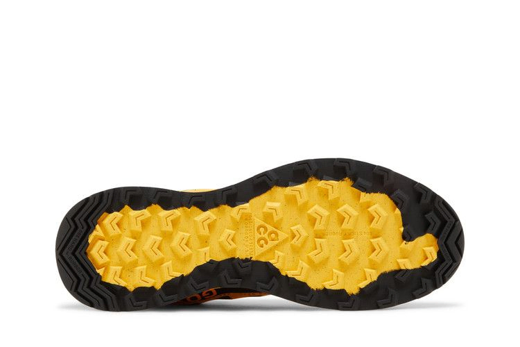 Кроссовки Nike ACG Air Nasu Gore-Tex 'Laser Orange'