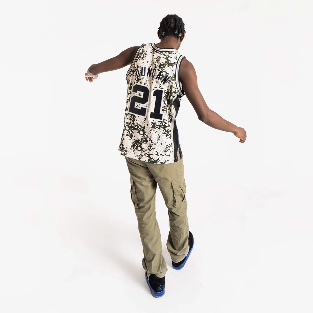 2013-14-San-Antonio-Spurs-Tim-Duncan-21-Swingman-Hardwood-Classics-Camo-Jersey-4