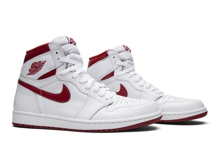 Krossovki-Air-Jordan-1-Retro-High-OG-Metallic-Red-7