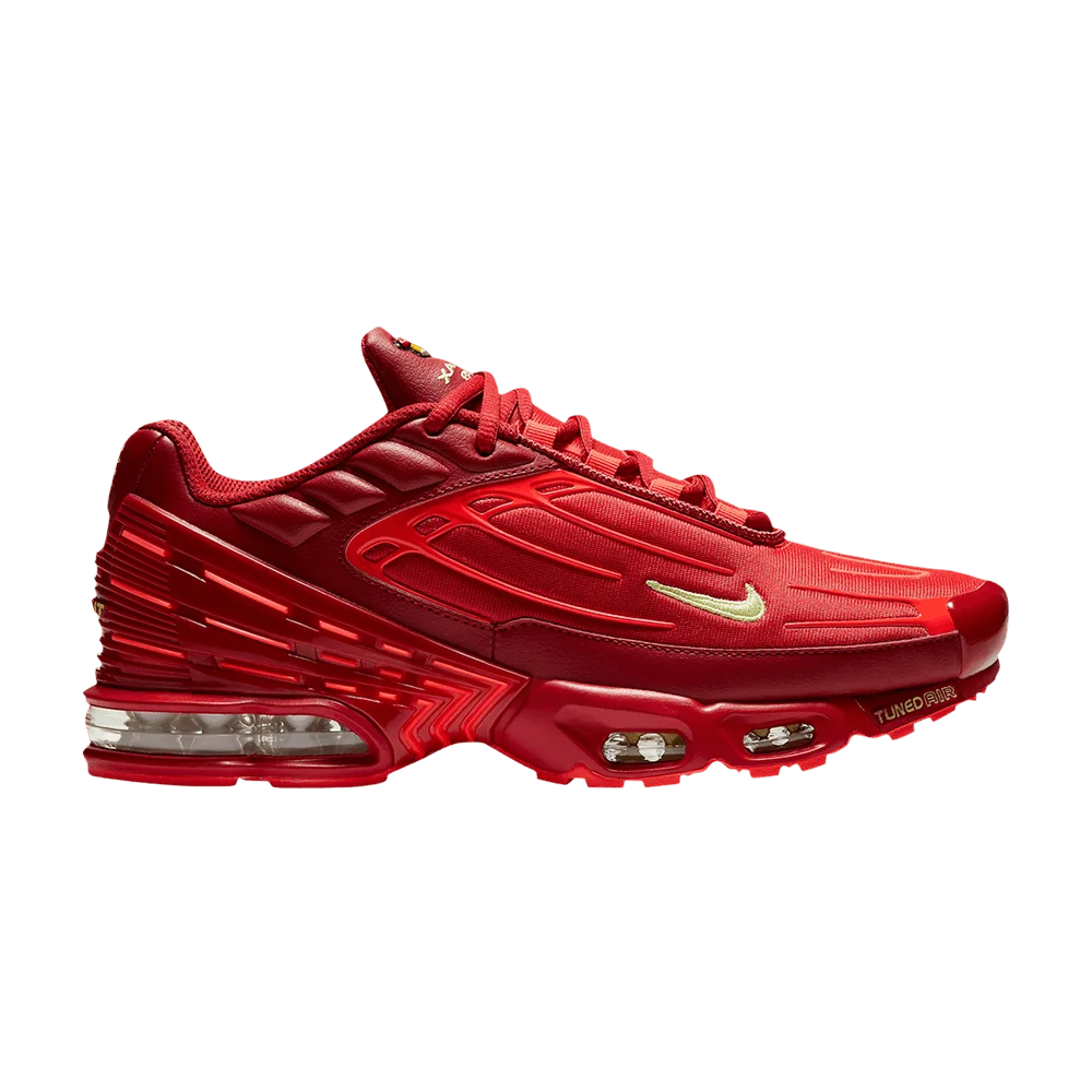 Krossovki-Nike-Air-Max-Plus-3-Iron-Man