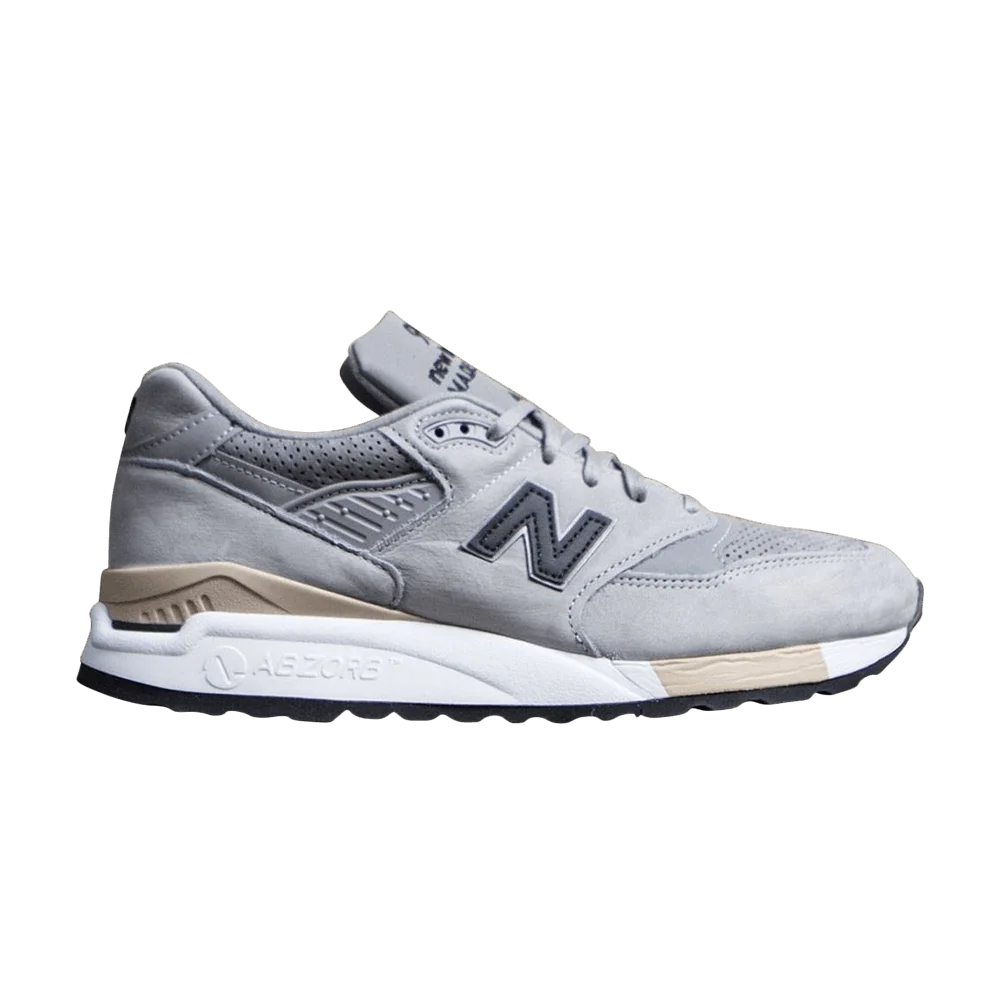 Krossovki-New-Balance-998-Made-in-USA-Light-Grey-Black