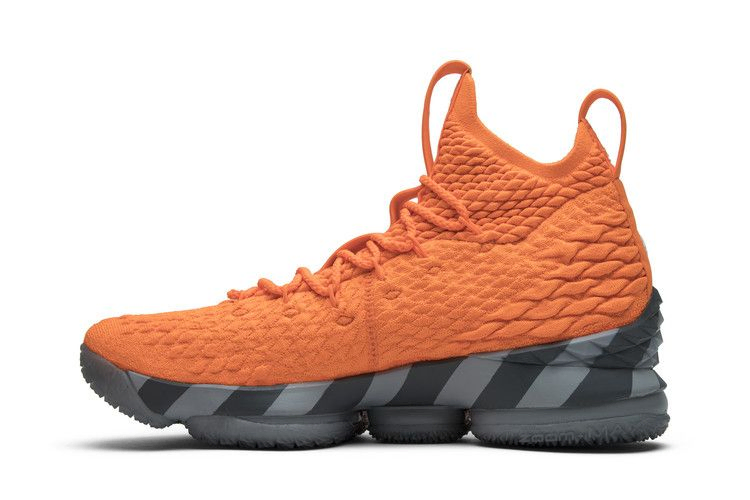 Кроссовки Nike LeBron 15 'Orange Box' PE